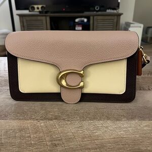 Coach Women's Cream and Tan Leather Bag